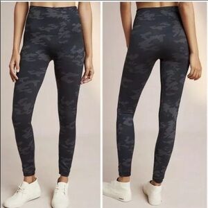 SPANX high Waist Camo Seamless Leggings L